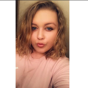 Meet your Posher, Cassandra